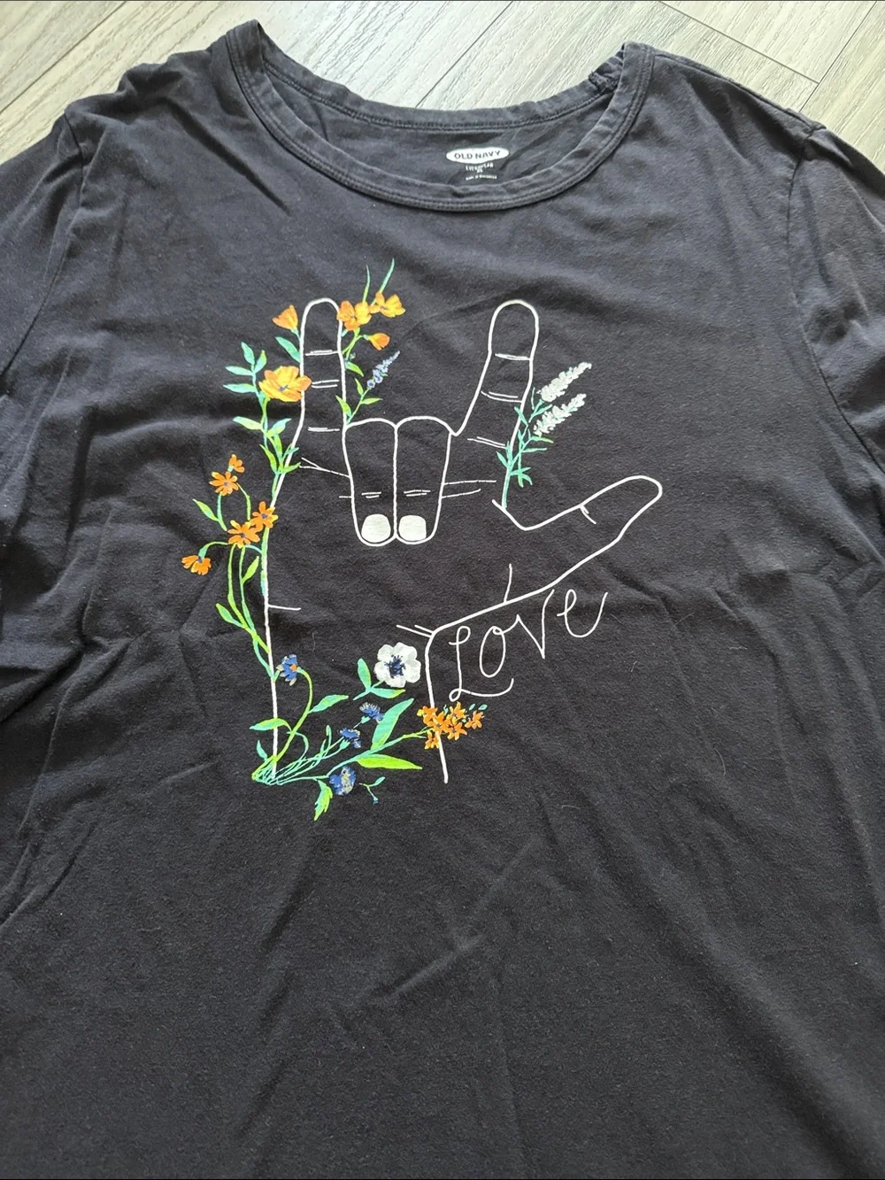 Old Navy Black Graphic Tee with Floral 'Love' Design - Picture 3 of 5